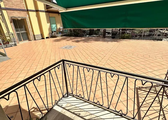 Apartman Leopardi 81 - 400 Mt Dall' Autodromo F1 *