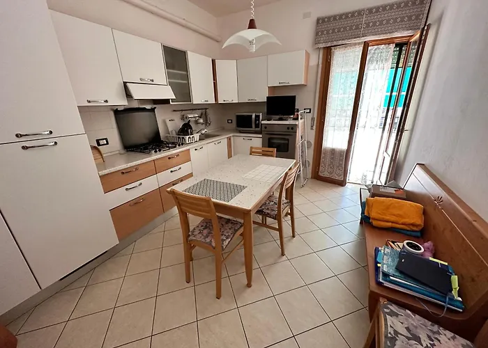 Leopardi 81 - 400 Mt Dall' Autodromo F1 * Imola